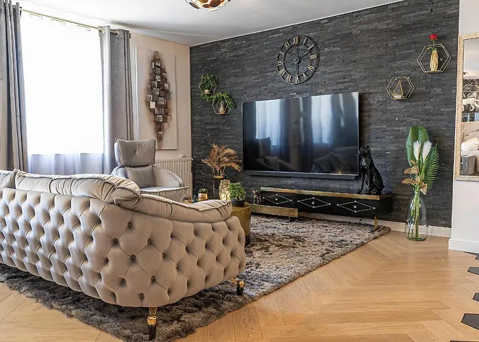 Magnifique Loft / Spa En Face De La Cathedrale !